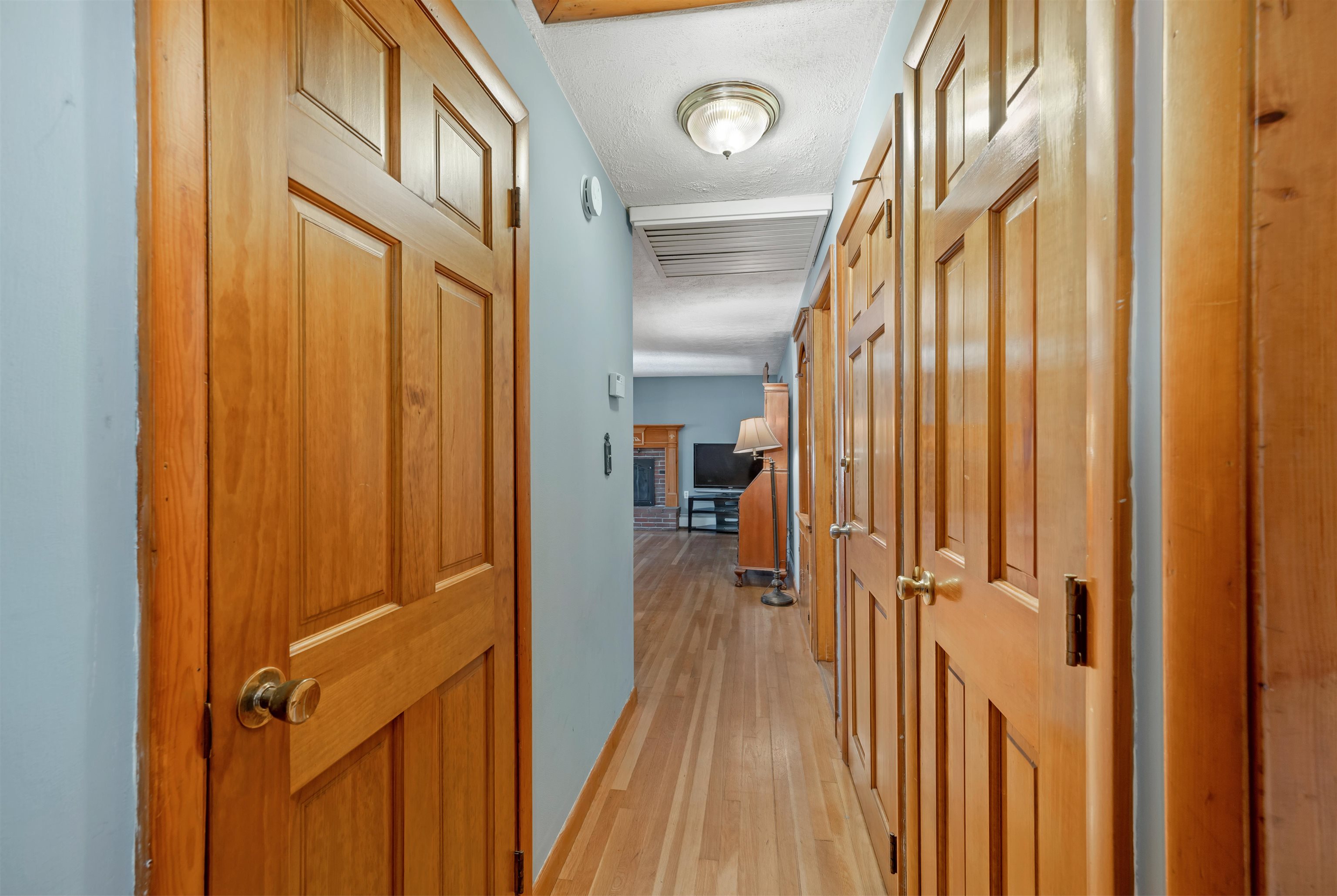 23 Bartlett Street Kingston, NH 03848 - Photo 7 of 40