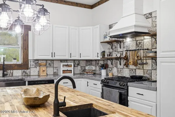 $489,900 | 14908 Denman Road, Byhalia, MS 38611