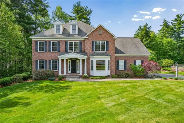 $1,675,000 | 22 Elizabeth Way, Bedford, NH 03110
