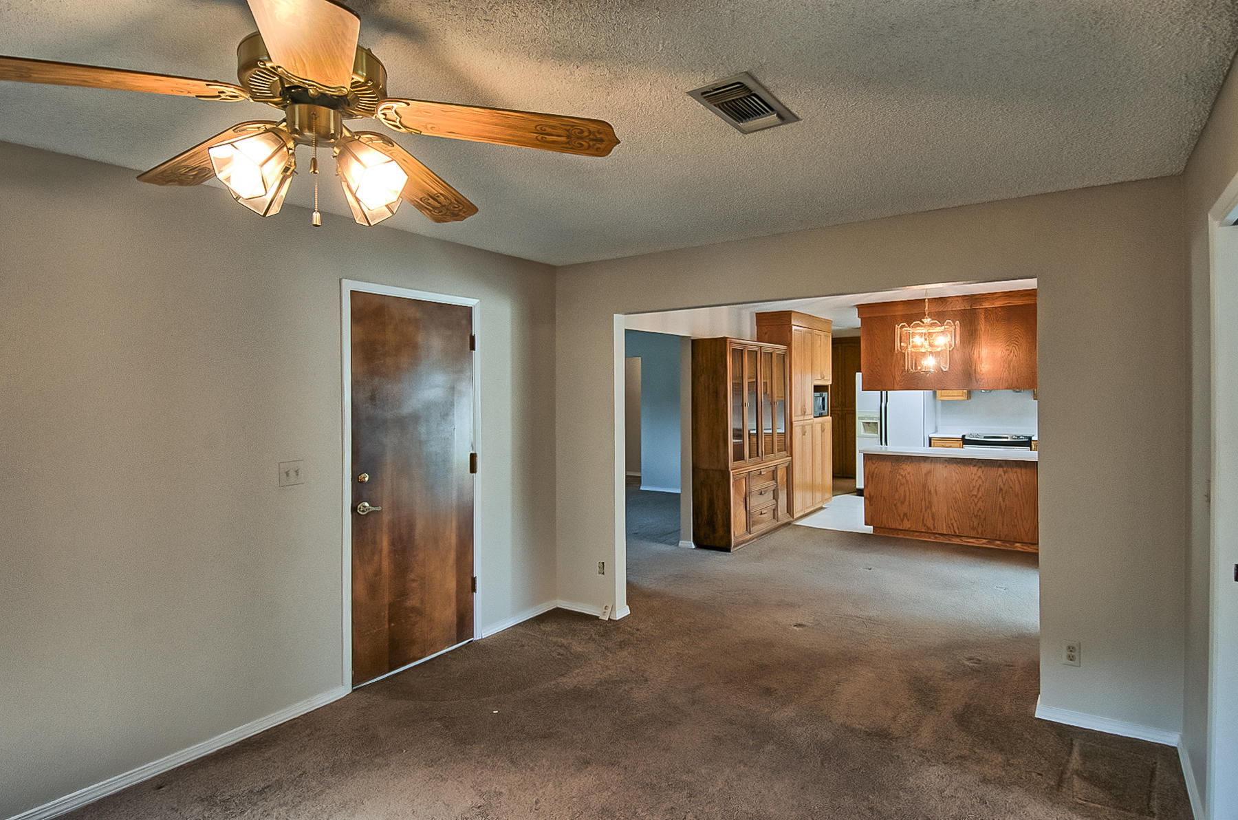 6867 Reflection Street Redding, CA 96001 - Photo 14 of 33 reflection-110