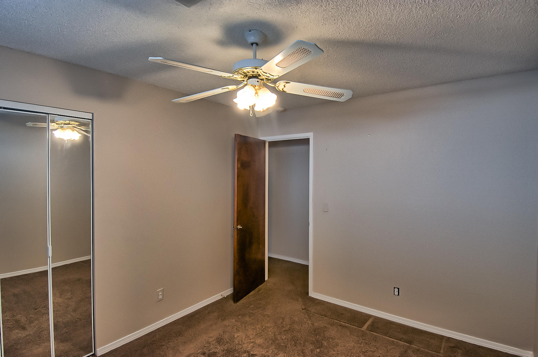 6867 Reflection Street Redding, CA 96001 - Photo 25 of 33 reflection-121