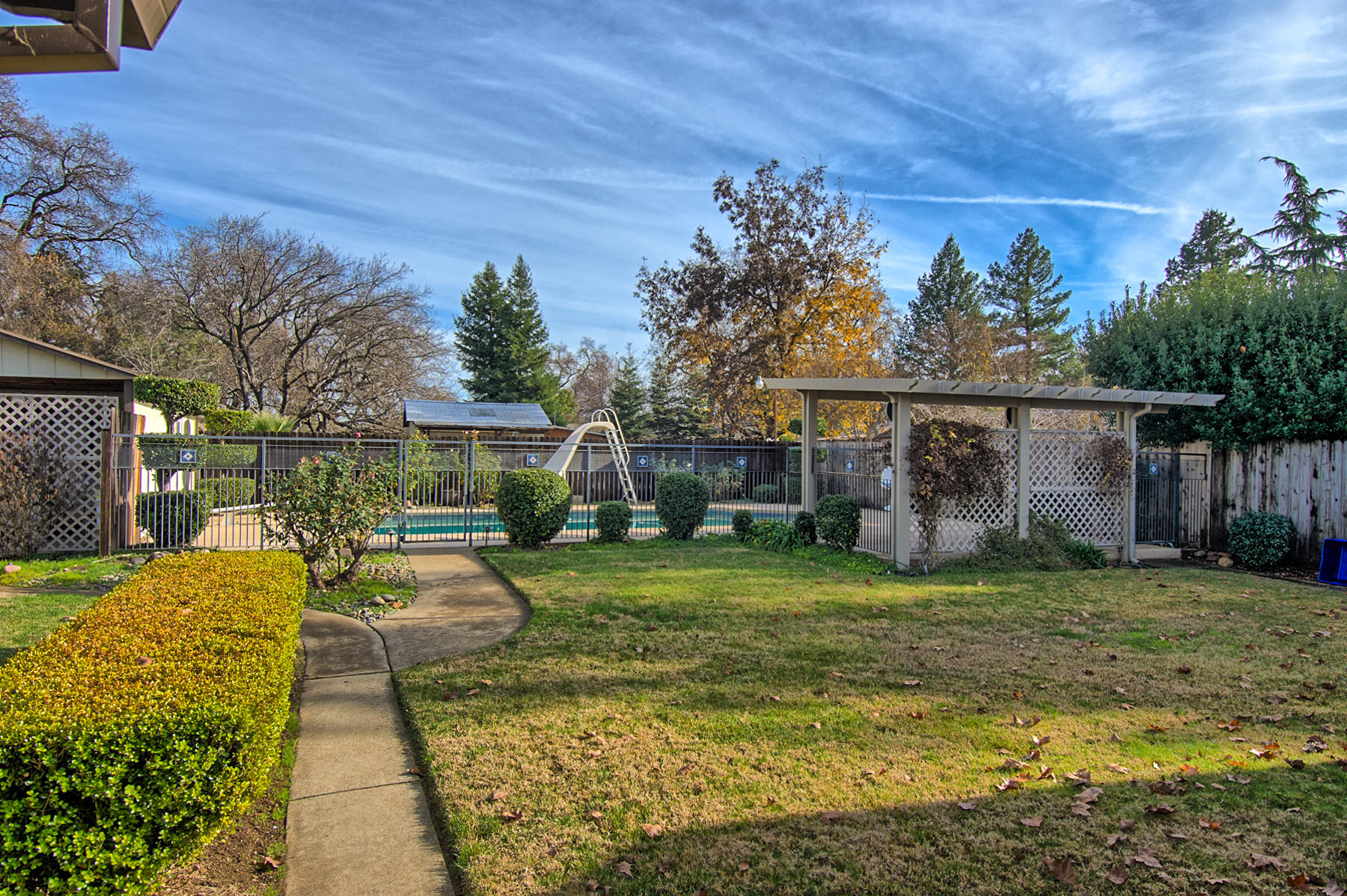 6867 Reflection Street Redding, CA 96001 - Photo 27 of 33 reflection-126