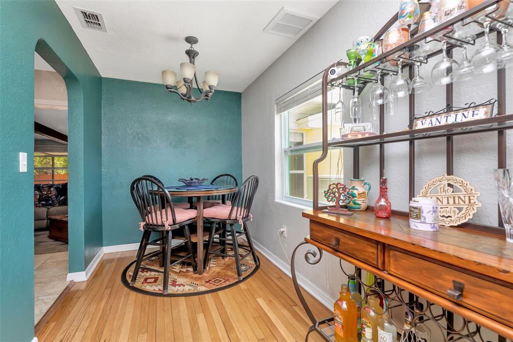 1223 Union Street Clearwater, FL 33755 - Photo 8 of 46