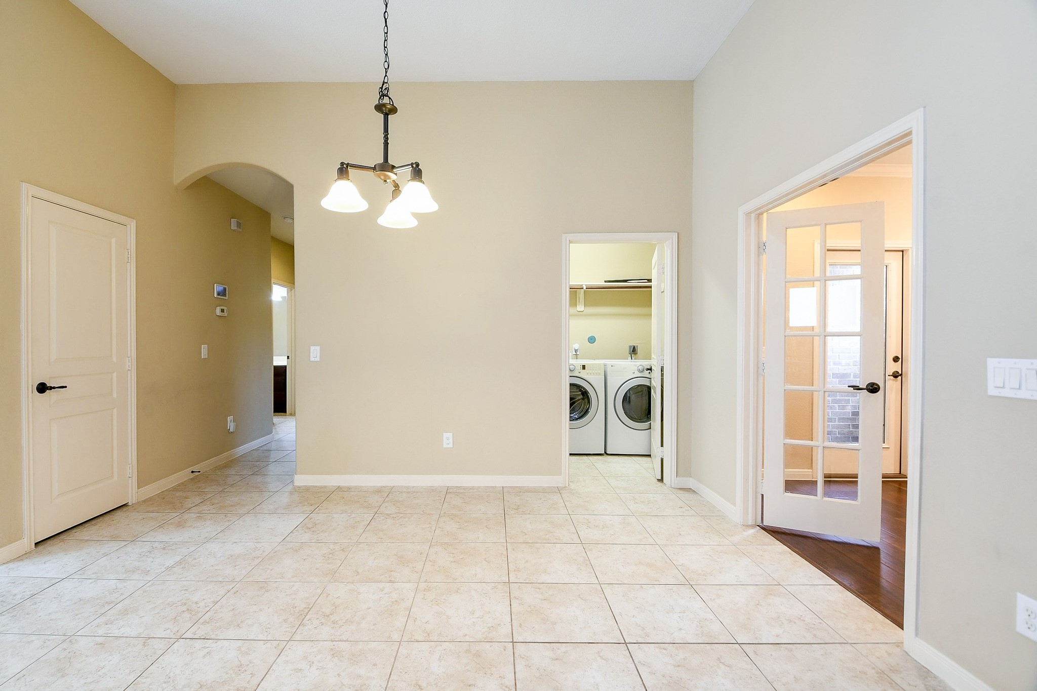 1619 Ralston Branch Way Sugar Land, TX 77479 - Photo 10 of 20 a view of an empty room with glass door
