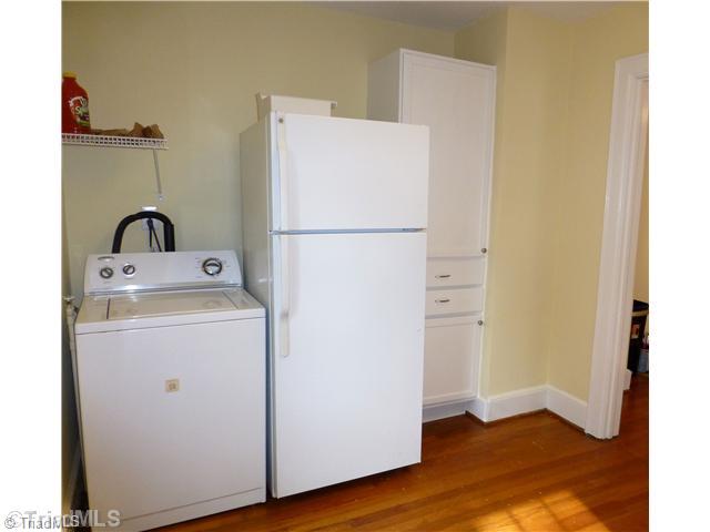 1905 Independence Road Greensboro, NC 27408 - Photo 6 of 12 Kitchen.