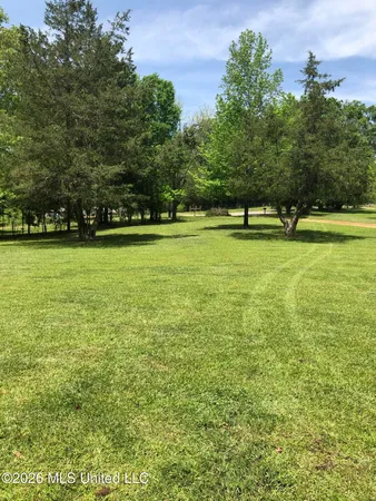$189,000 | 1011 Lake Drive, Raymond, MS 39154