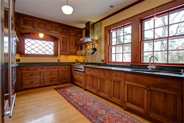 18 Sheffield Road Winchester, MA 01890 - Photo 3 of 30