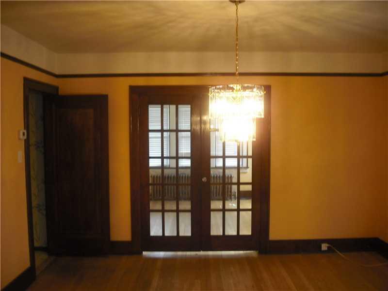 2901 Middletown Road Pittsburgh, PA 15204 - Photo 5 of 20 Dining Room.