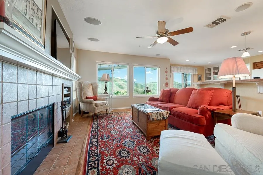 2073 Pointe Parkway Spring Valley, CA 91978 - Photo 11 of 25 Gallery Image 11