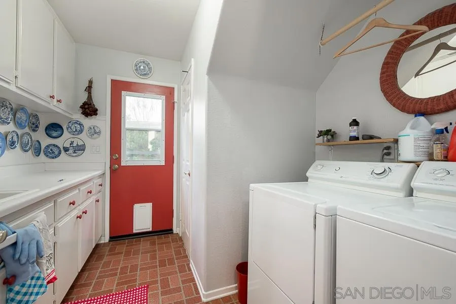 2073 Pointe Parkway Spring Valley, CA 91978 - Photo 12 of 25 Gallery Image 12
