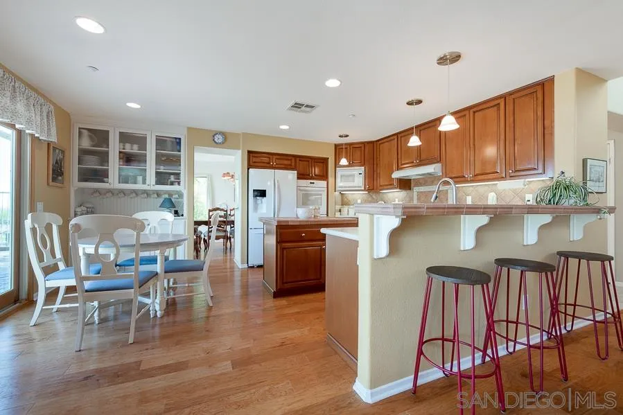 2073 Pointe Parkway Spring Valley, CA 91978 - Photo 6 of 25 Gallery Image 6