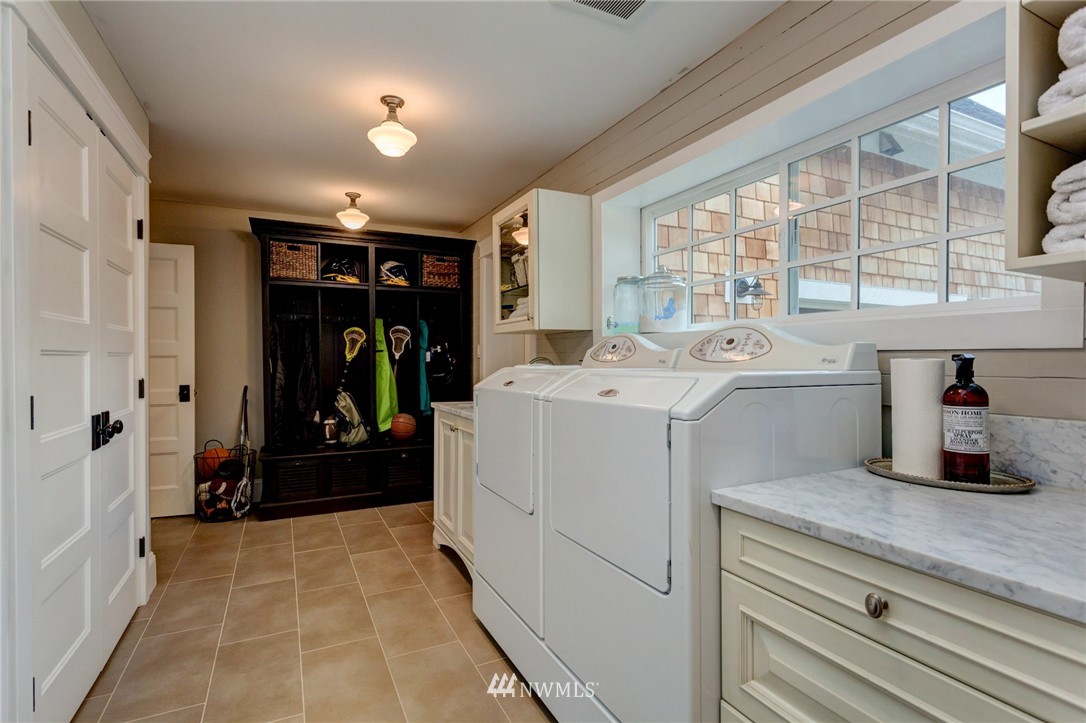 102 Viewcrest Road Bellingham, WA 98229 - Photo 17 of 25