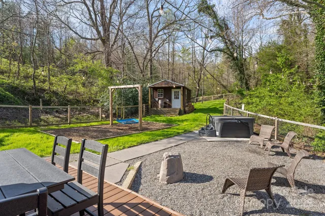 $835,000 | 287 Church Road, Fairview, NC 28730
