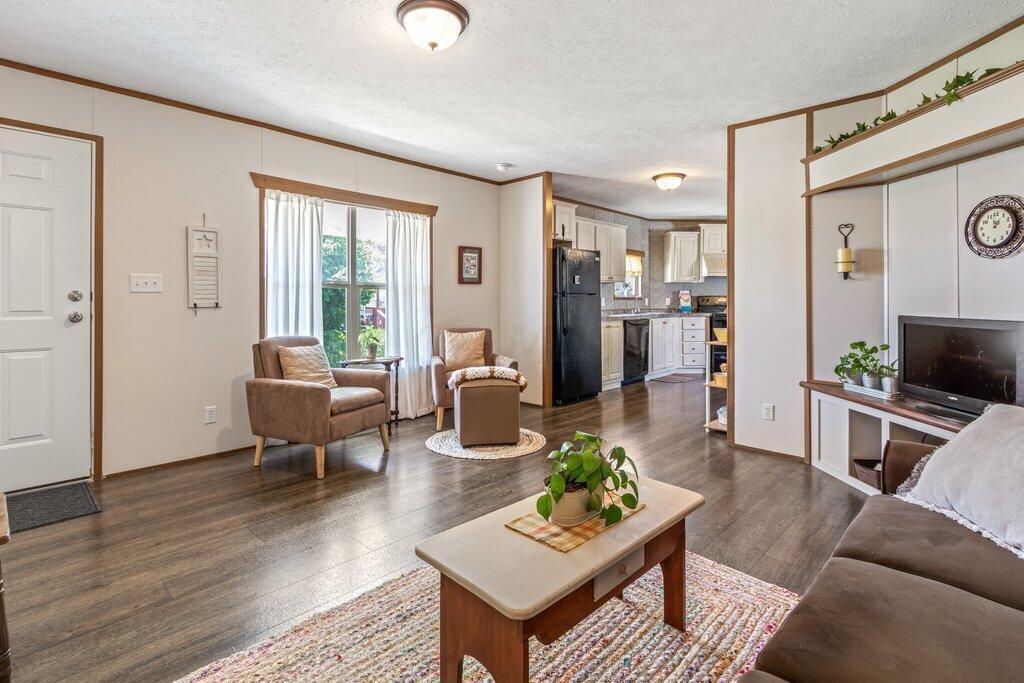 509 Michael Road Pataskala, OH 43062 - Photo 9 of 24 509 Michael Road-9.jpg-SMALL