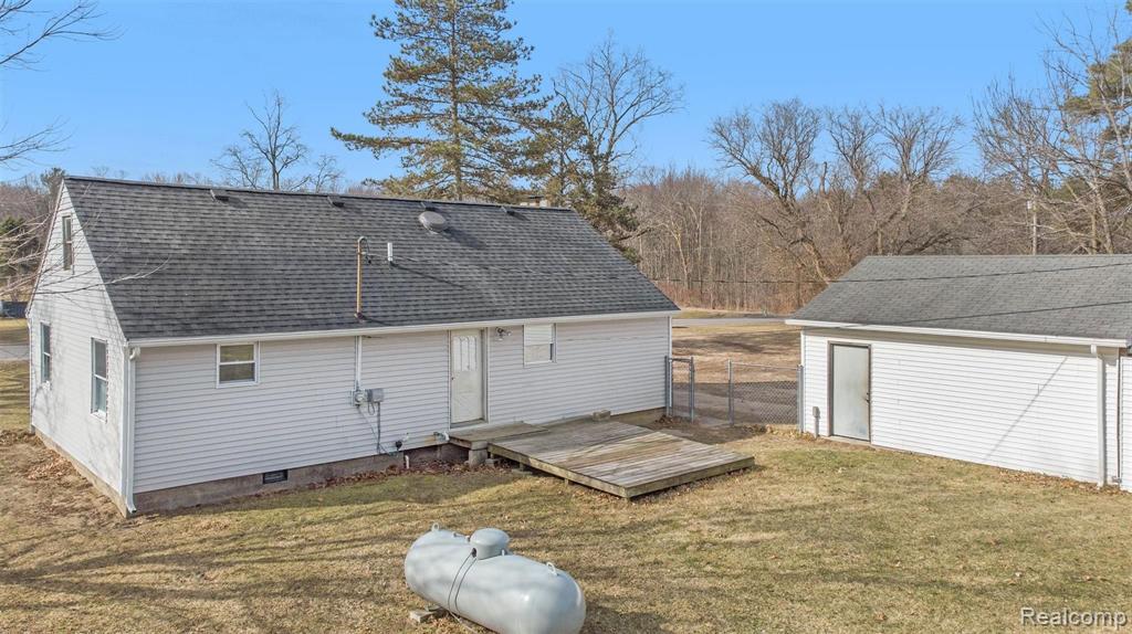 11380 Silver Lake Road Byron, MI 48418 - Photo 28 of 33