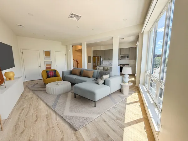 $4,900 | 500 Talbot Avenue, Unit 403, Boston, MA 02124