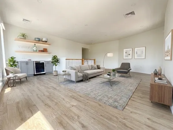 $4,900 | 500 Talbot Avenue, Unit 403, Boston, MA 02124