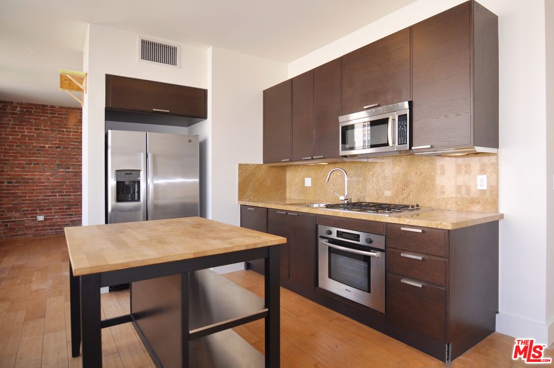 460 South Spring Street, Unit 701 Los Angeles, CA 90013 - Photo 8 of 33