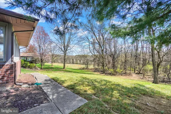 $450,000 | 3745 Starview Drive, York, PA 17402