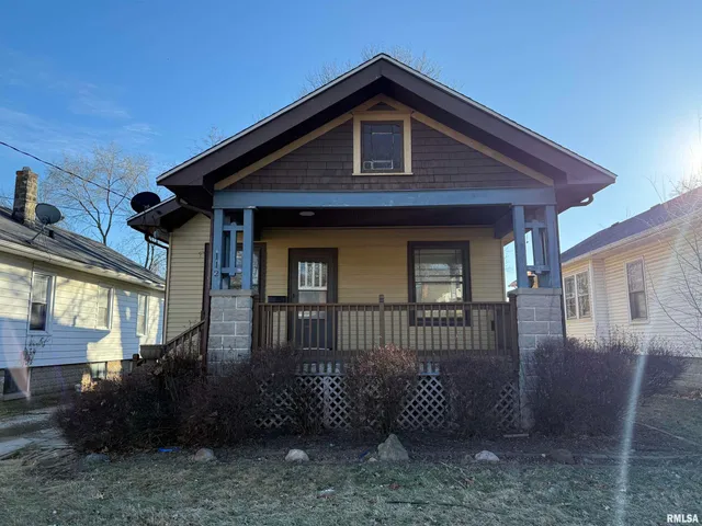 $93,000 | 112 East Gift Avenue, Peoria, IL 61603