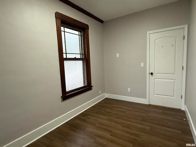 $93,000 | 112 East Gift Avenue, Peoria, IL 61603