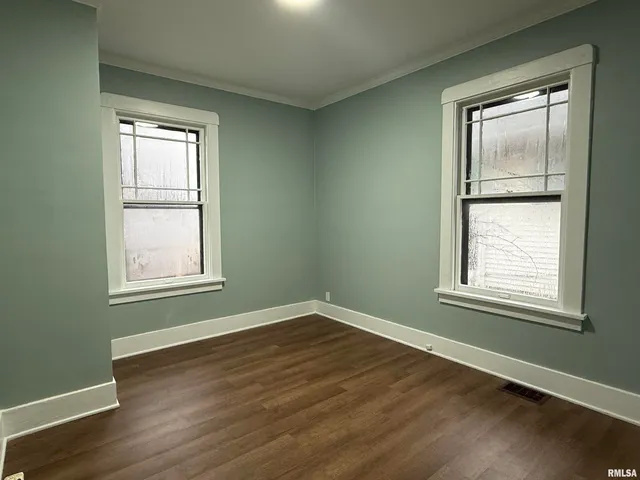 $93,000 | 112 East Gift Avenue, Peoria, IL 61603