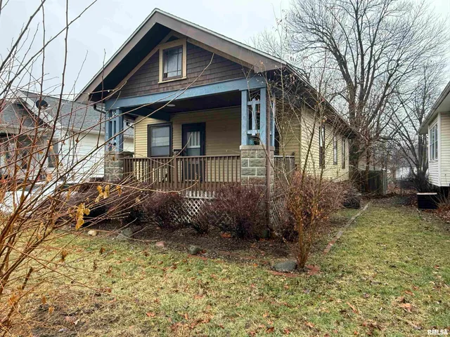 $93,000 | 112 East Gift Avenue, Peoria, IL 61603