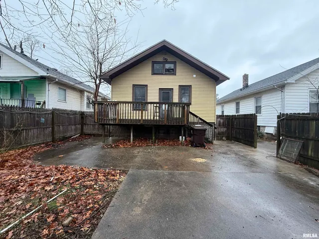 $93,000 | 112 East Gift Avenue, Peoria, IL 61603