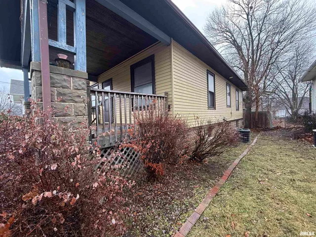 $93,000 | 112 East Gift Avenue, Peoria, IL 61603