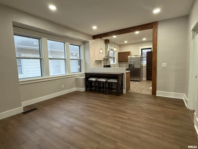 $93,000 | 112 East Gift Avenue, Peoria, IL 61603