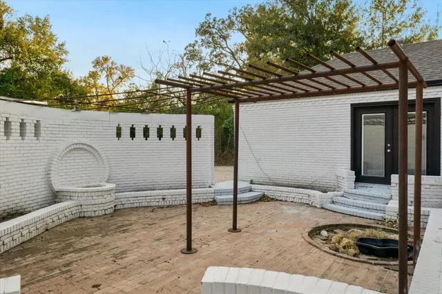 $389,000 | 1425 Columbia Avenue, Corsicana, TX 75110