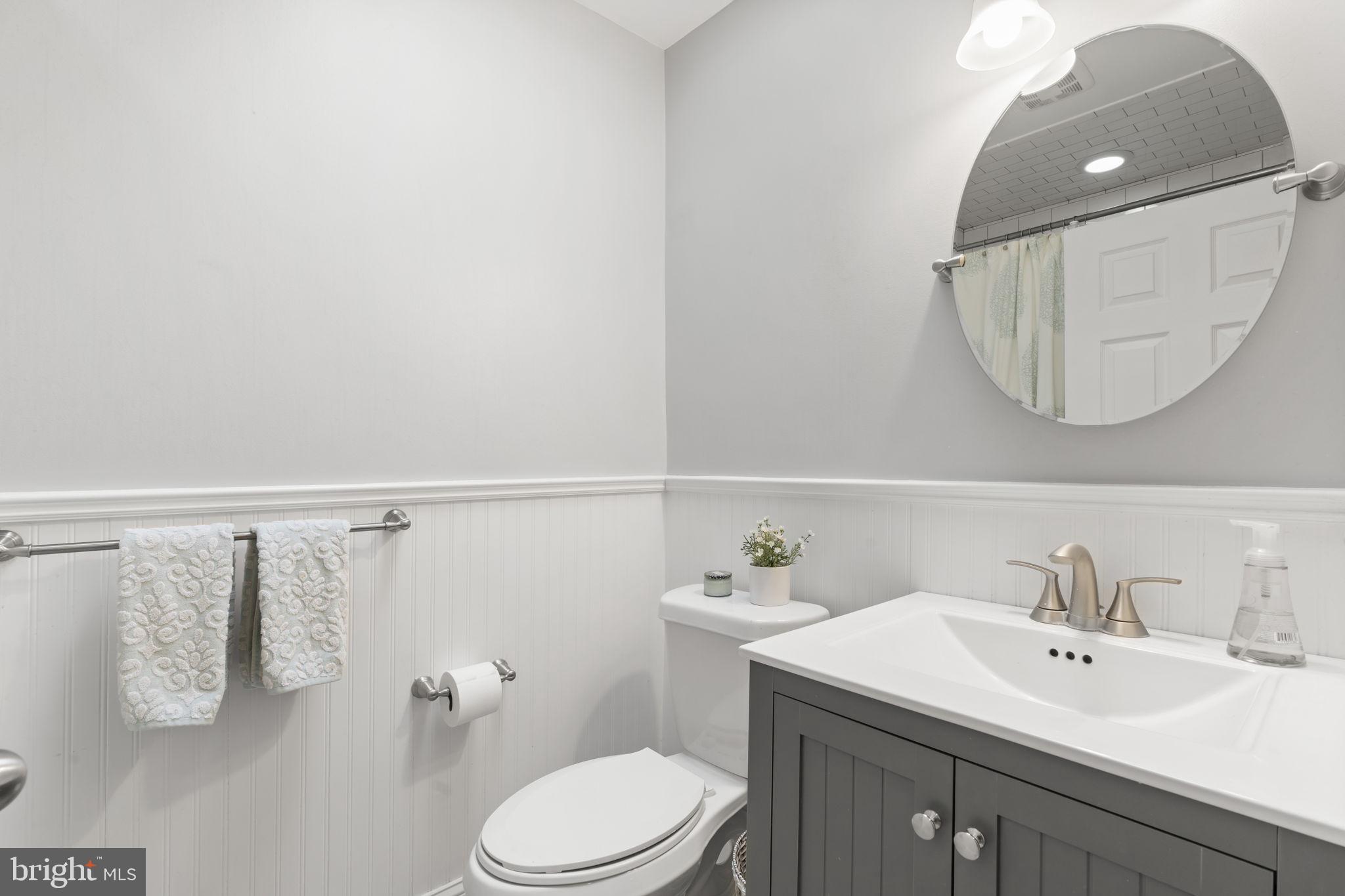 201 Juniper Road Havertown, PA 19083 - Photo 17 of 30 Hall full bathroom