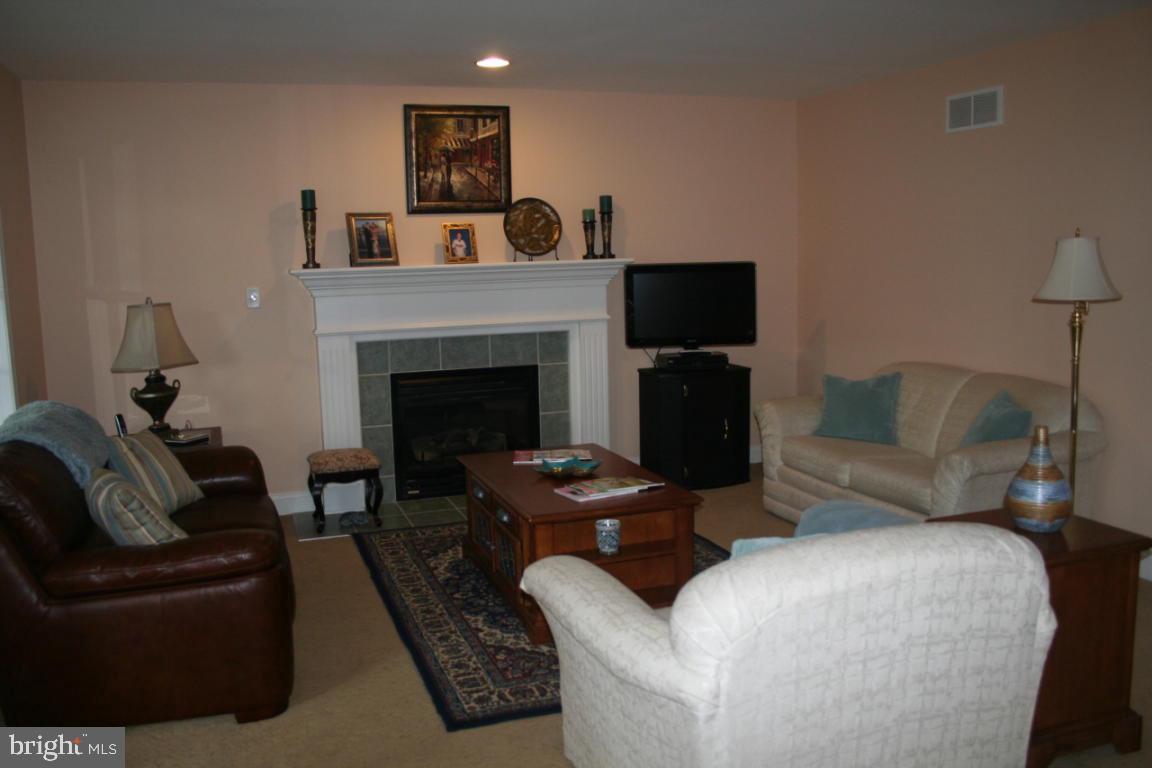272 Squire Lane Lititz, PA 17543 - Photo 14 of 29 Gallery Image 14