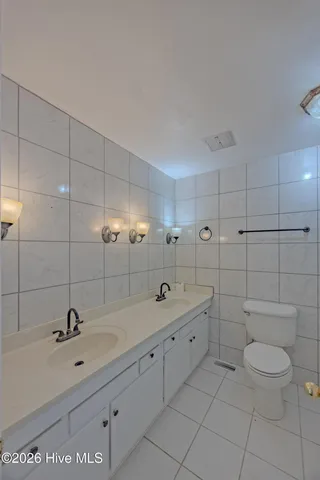 $415,000 | 204 North Country Club Road, Kenansville, NC 28349