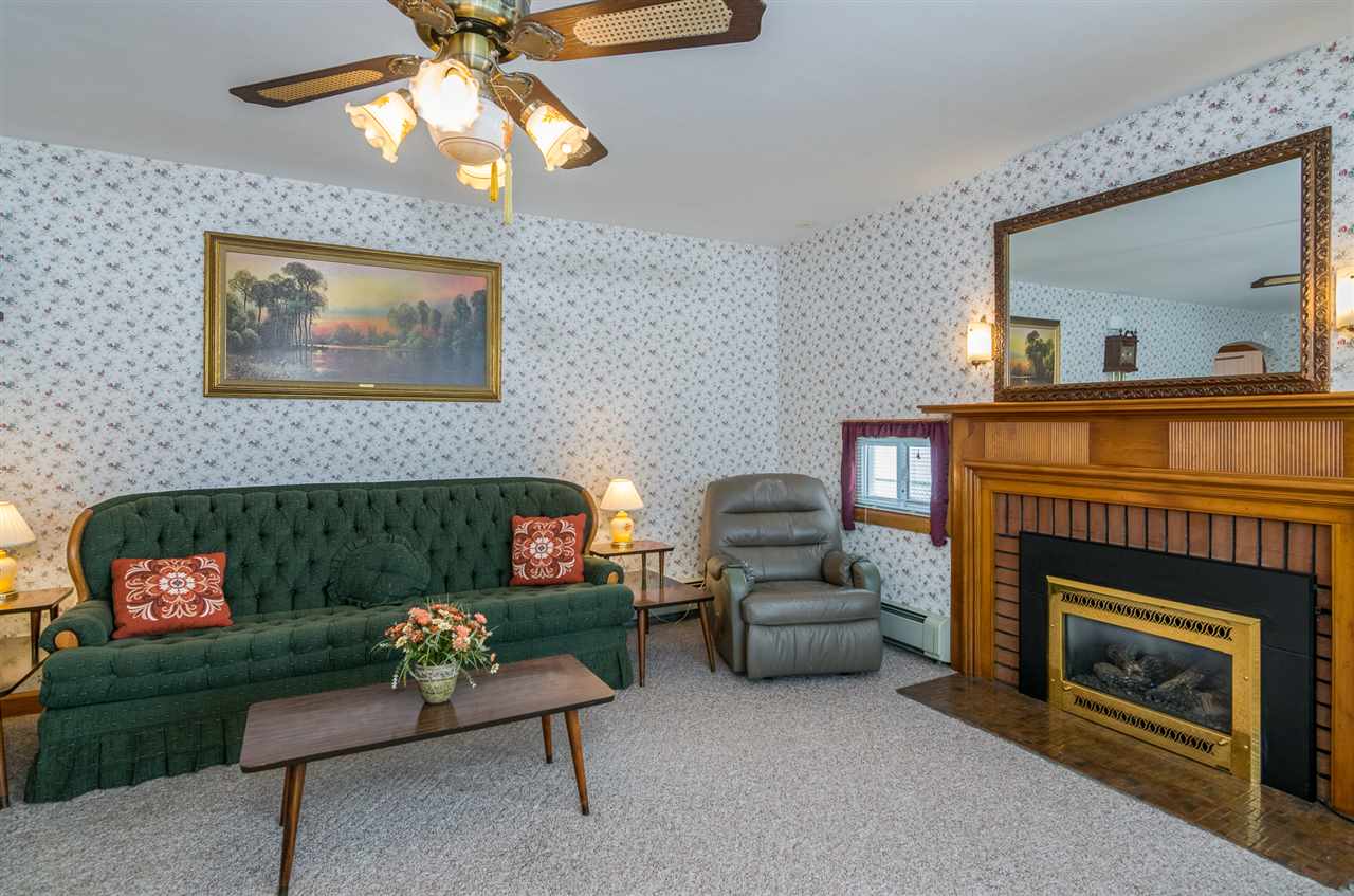 88 Shore Road Burlington, VT 05408 - Photo 5 of 33 Gallery Image 5