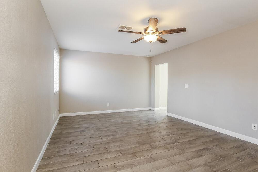 10856 West Ruth Avenue Peoria, AZ 85345 - Photo 2 of 16 Photo #2