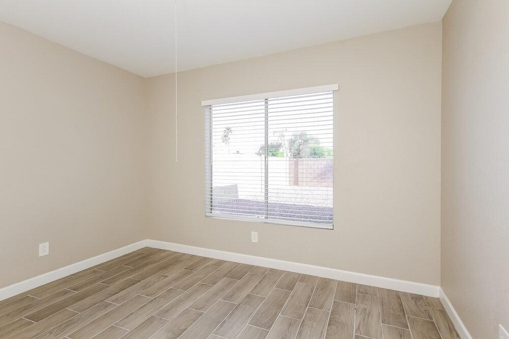 10856 West Ruth Avenue Peoria, AZ 85345 - Photo 10 of 16 Photo #10