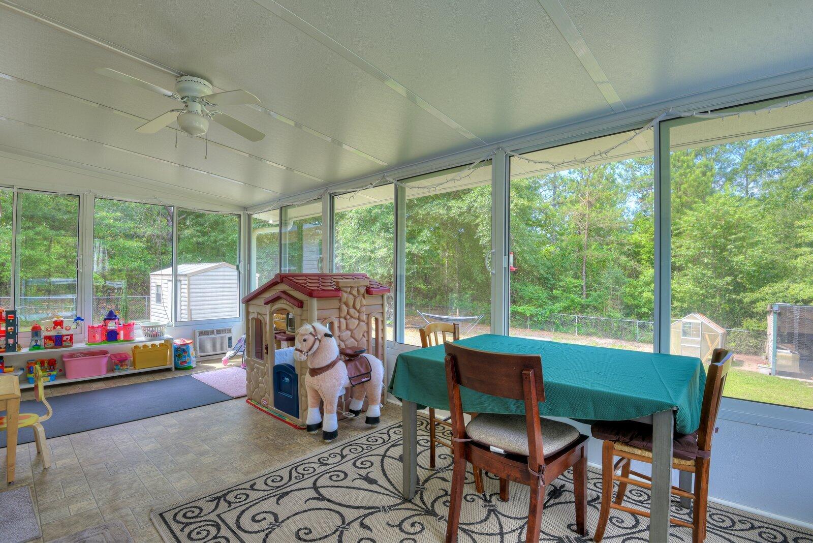 4127 Vaucluse Road Aiken, SC 29801 - Photo 5 of 44