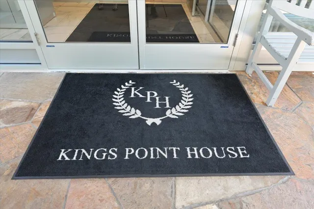 $430,000 | 320 East Shore Road, Unit 10C, Great Neck, NY 11023