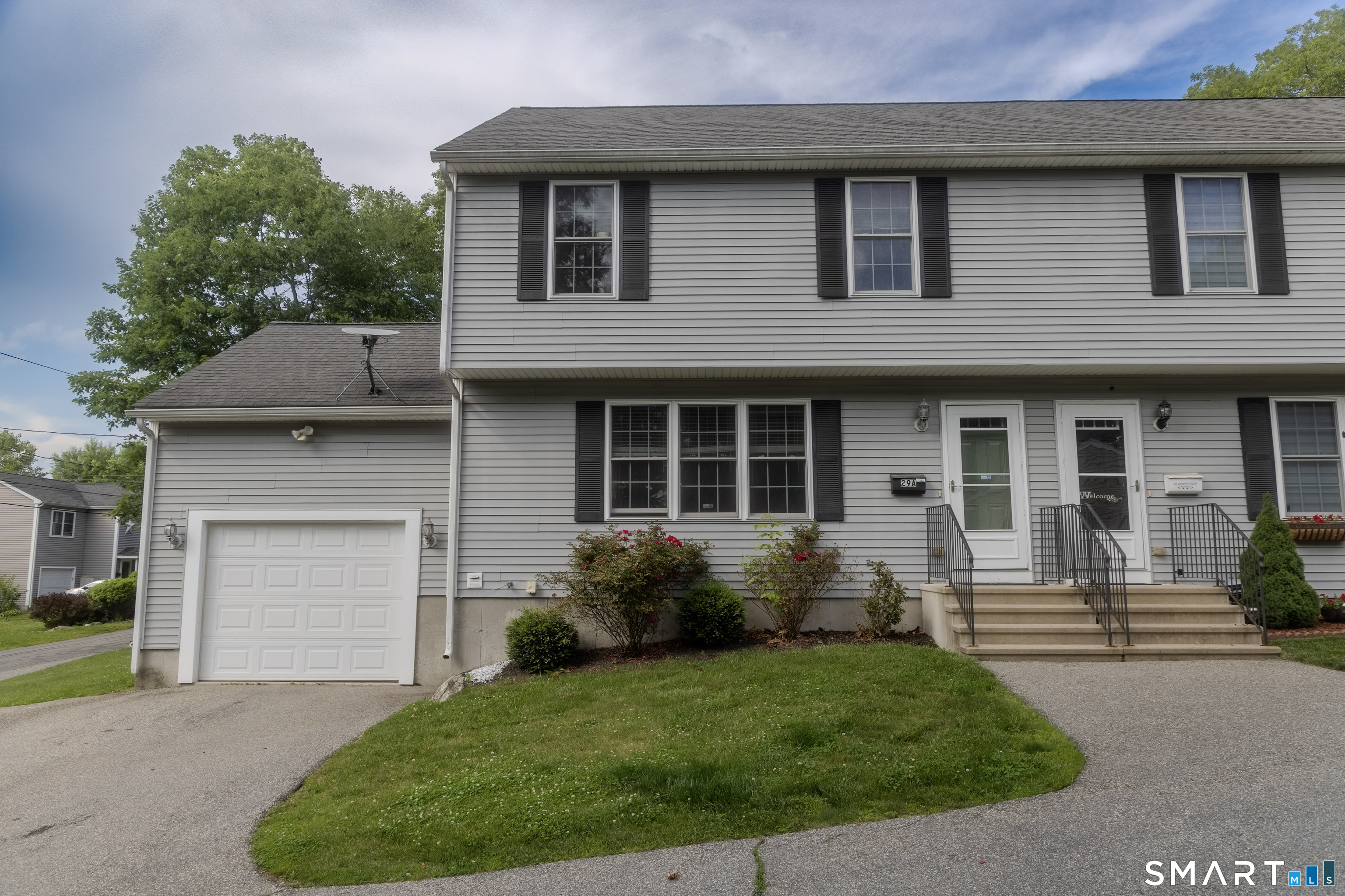 29 Prospect Street, Unit A Putnam, CT 06260 - Photo 2 of 18