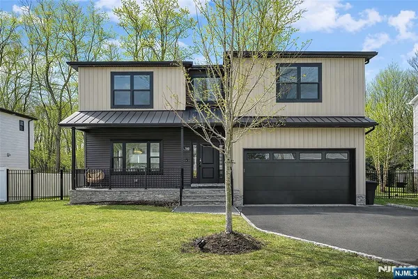$1,290,000 | 129 Rivervale Road, River Vale, NJ 07675