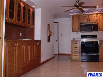 8630 Hoagland Road Hoagland, IN 46745 - Photo 6 of 8