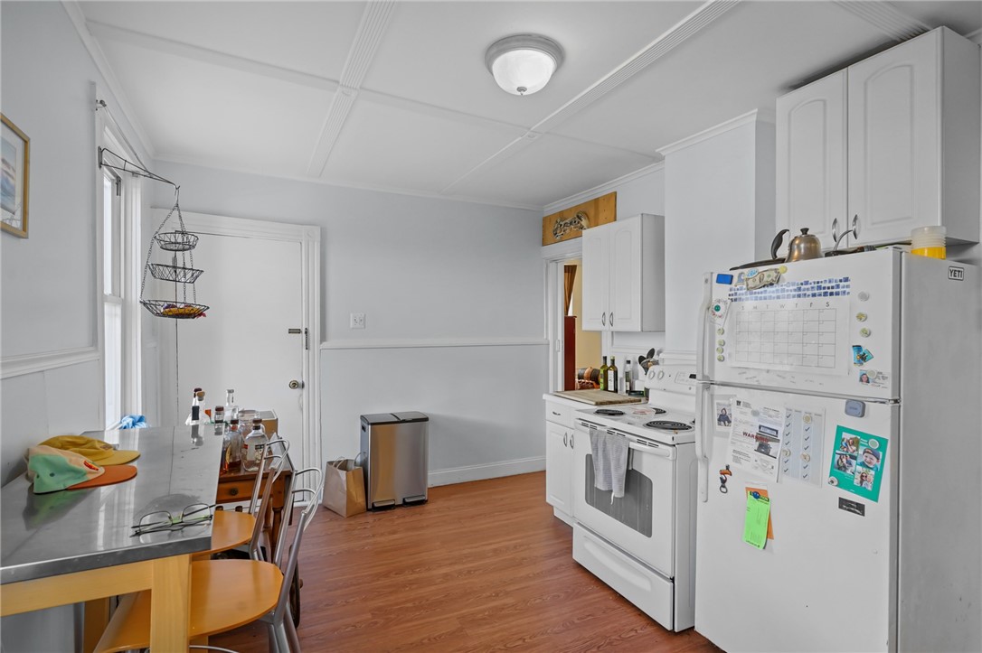 26 Atlantic Street Newport, RI 02840 - Photo 15 of 48