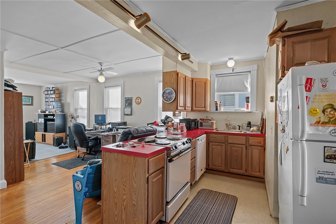 26 Atlantic Street Newport, RI 02840 - Photo 35 of 48