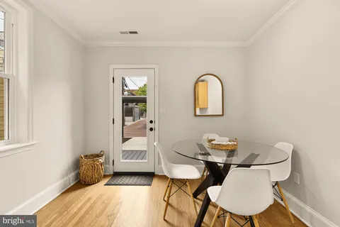 $1,500,000 | 1225 T Street Northwest, Washington, DC 20009