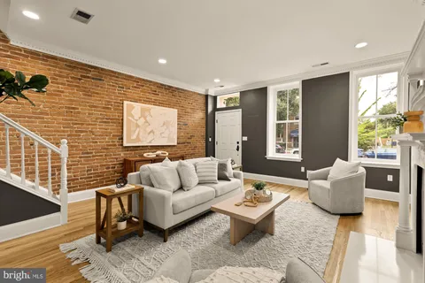 $1,500,000 | 1225 T Street Northwest, Washington, DC 20009