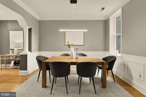 $1,500,000 | 1225 T Street Northwest, Washington, DC 20009