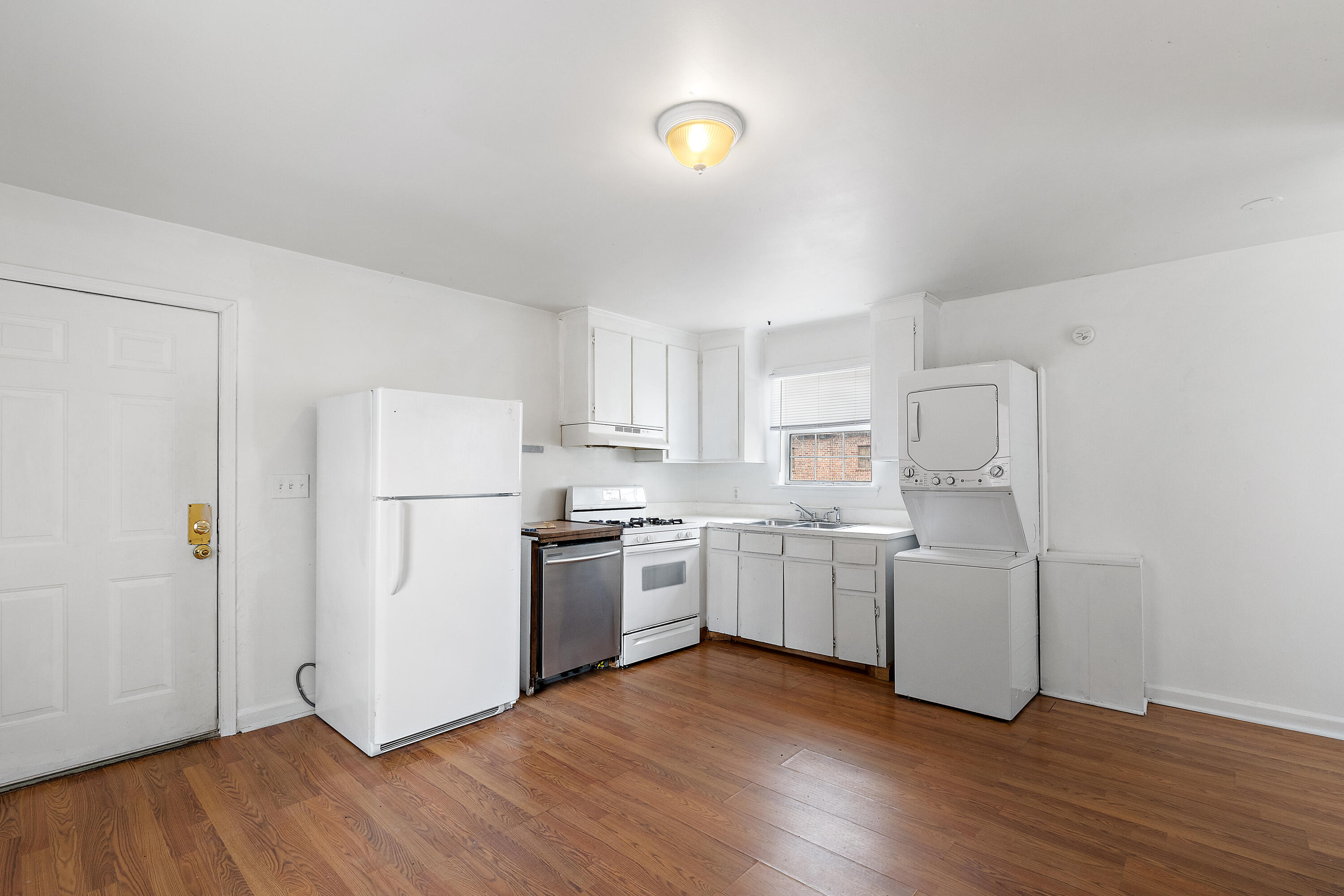 138 Line Street, Unit 3 Charleston, SC 29403 - Photo 2 of 7 BN0A3225