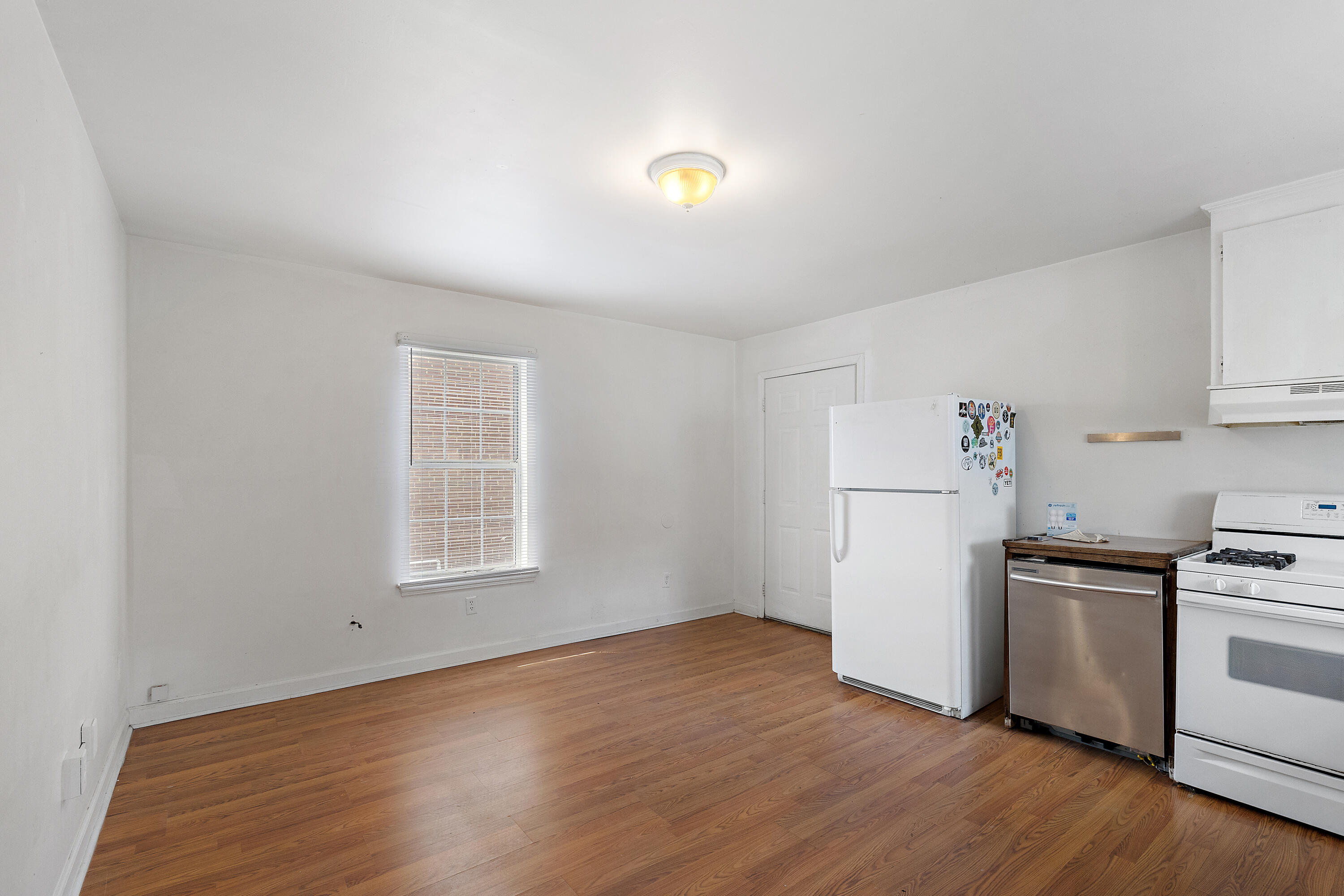 138 Line Street, Unit 3 Charleston, SC 29403 - Photo 3 of 7 BN0A3228