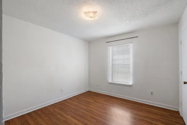 $2,195 | 138 Line Street, Unit 3, Charleston, SC 29403